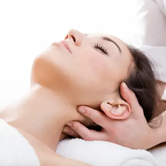 Stress Buster Haven (120 Minutes) – 60 min neck & shoulder massage + 60 min hot oil massage.