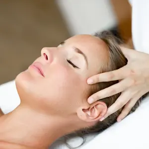 นวดศีรษะ (Head Massage)