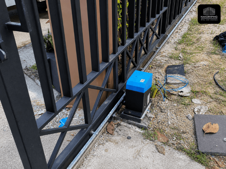 มอเตอร์ TYPE Internet SmartGate พร้อมระบบความปลอดภัยสำหรับประตูรีโมทบานเลื่อน